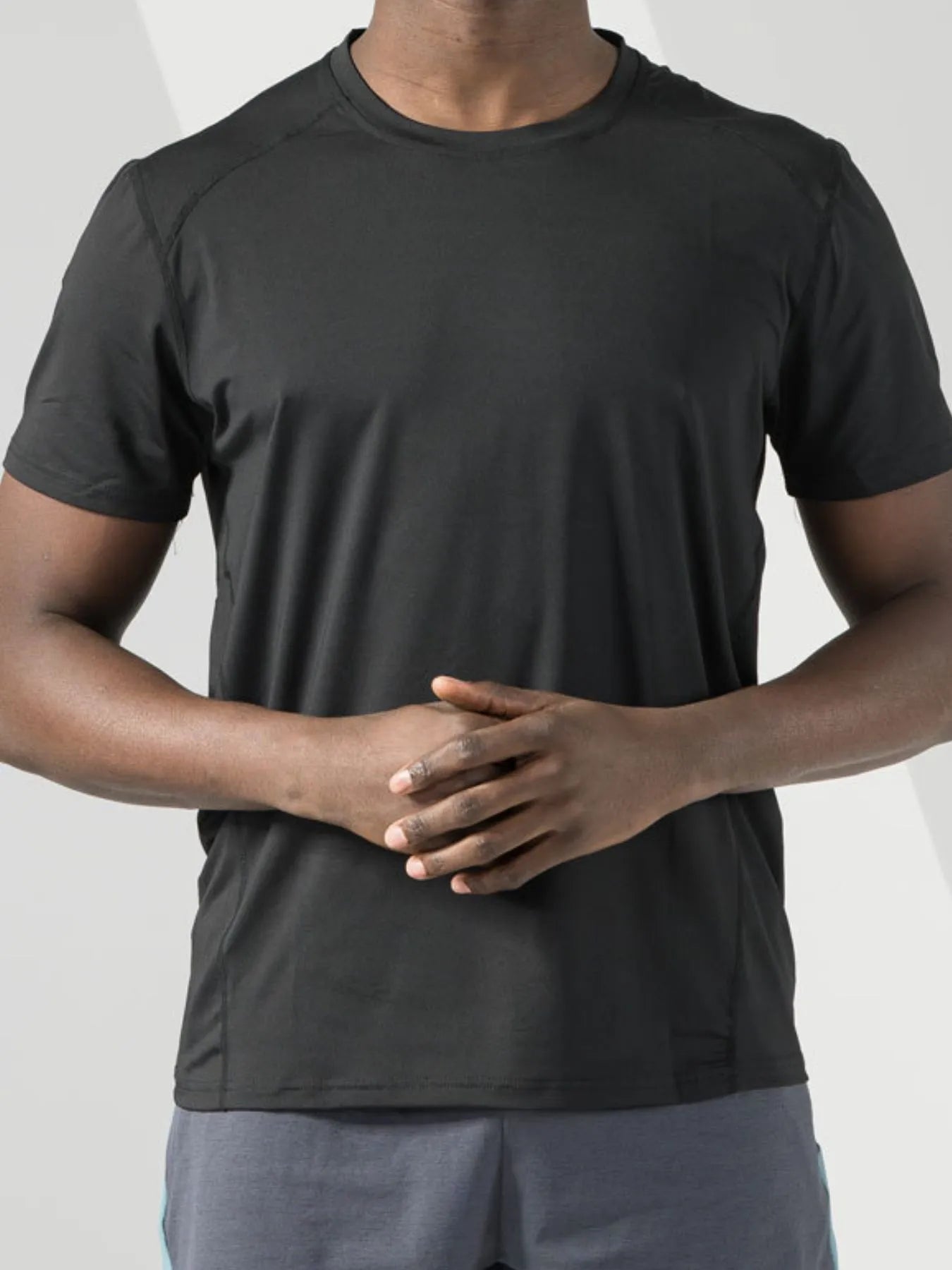 T-shirt homme col rond respirant MONARK - détail matiere