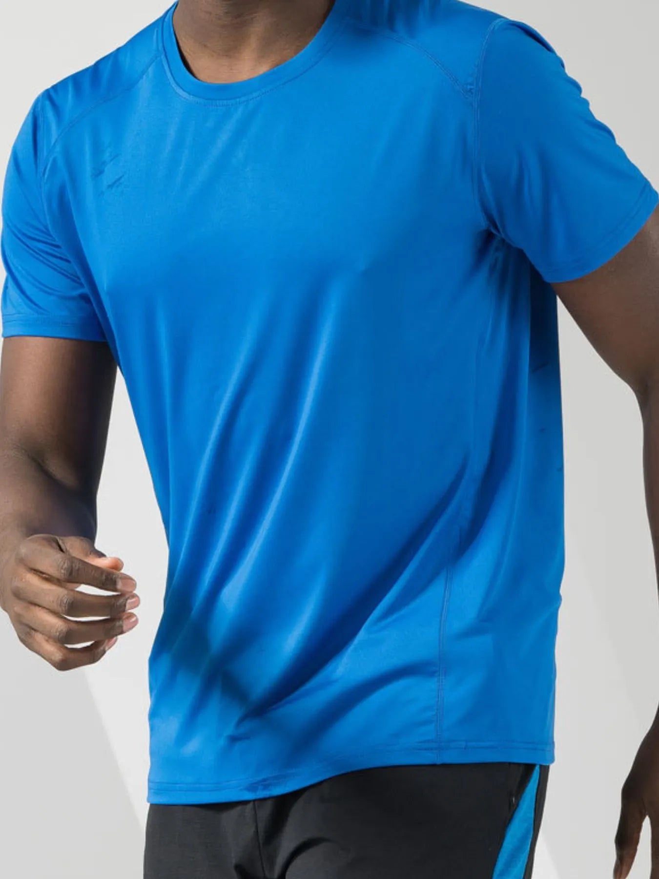 T-shirt homme col rond respirant MONARK - look complet